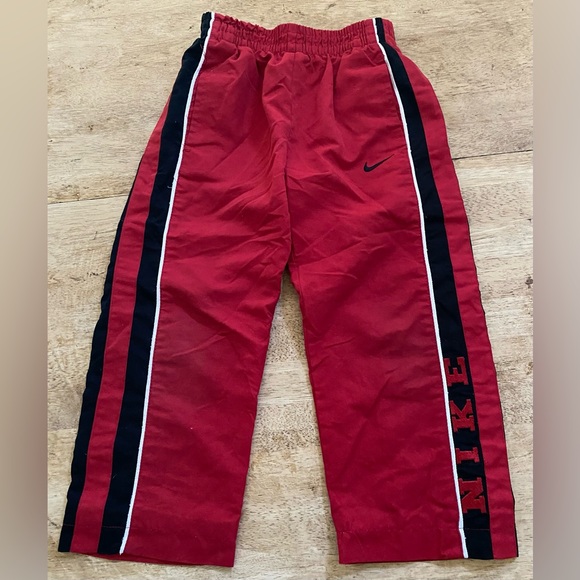 Vintage Nike Boys’ Sz 4 Red/Black Hooded Windbreaker Track Suit - Picture 10 of 17